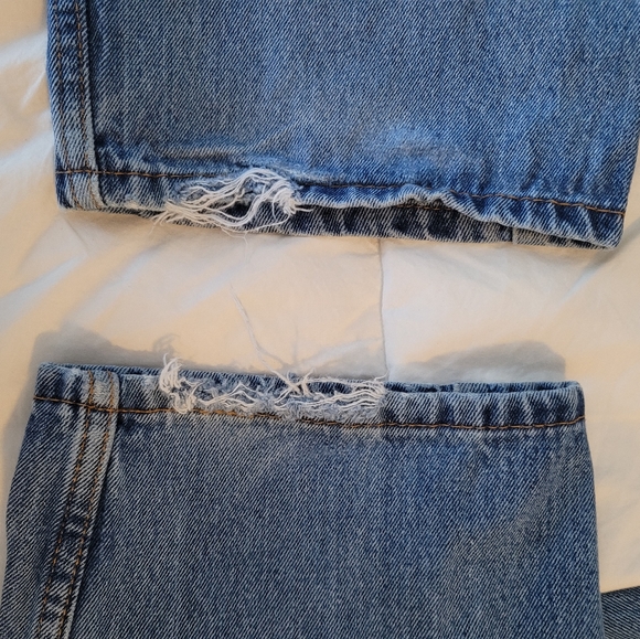 Medium Wash 505 Levi Jeans 36 x 30 - Picture 6 of 7